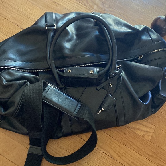 Coach Weekender - Picture 2 of 2